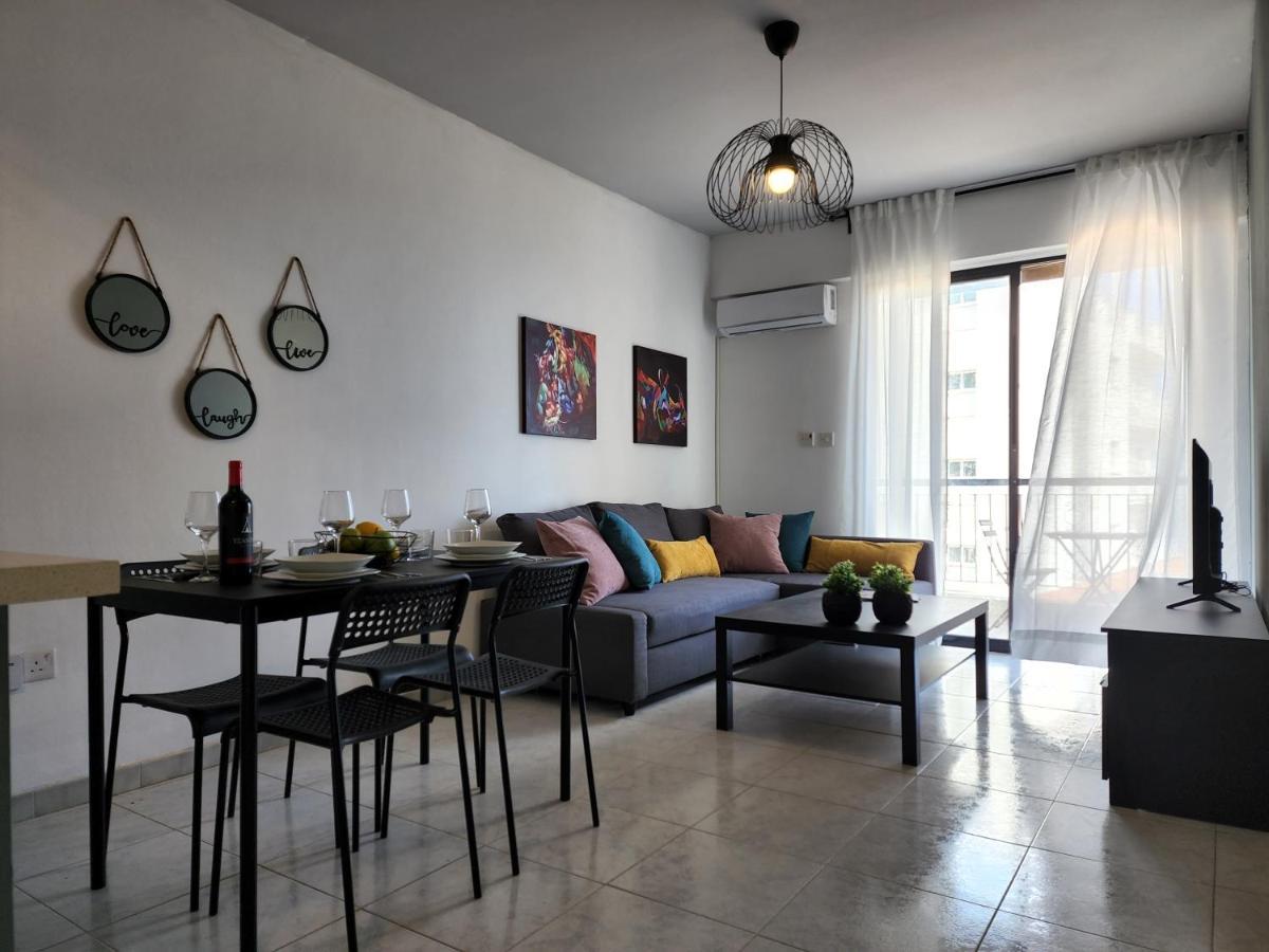 Kay'S City & Seaview One Bedroom Apartment Larnaka Exterior foto